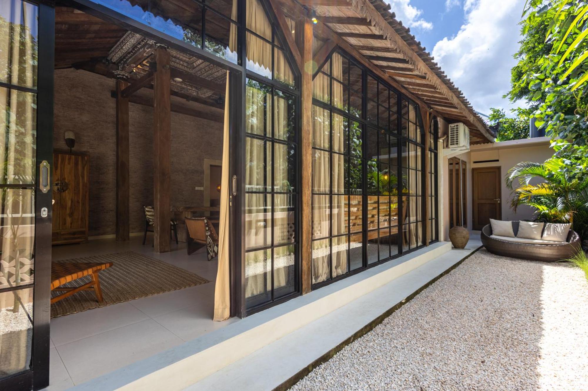 The Pink Joglo, A Cheerful 3Bdr Villa W/Pool And Rice-Field View. Dalung  Dış mekan fotoğraf